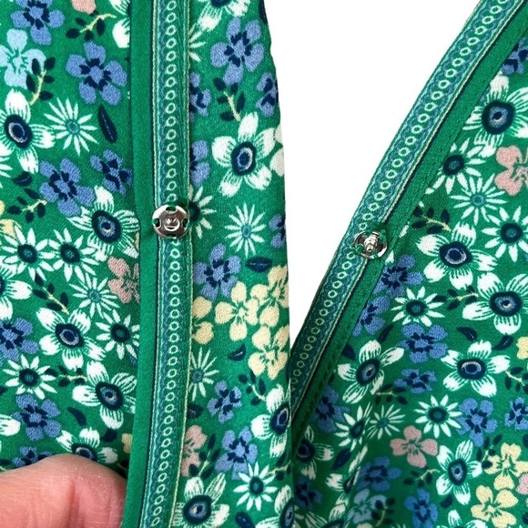 Max Studio Floral Long-Sleeved Green Blouse with Smocked Cuffs Size Large - Picture 6 of 13